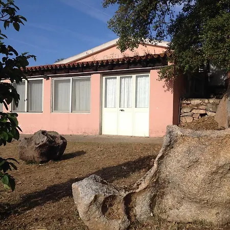 Monte Pino Εξοχικό σπίτι *