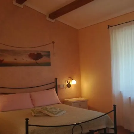 בית כפרי Monte Pino Telti